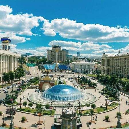 קייב Apartment With View On Inpedendence Square Khreshchatyk מראה חיצוני תמונה