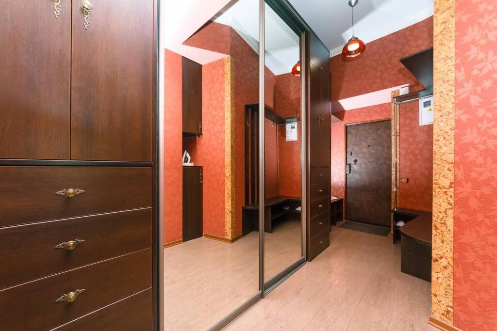 קייב Apartment With View On Inpedendence Square Khreshchatyk מראה חיצוני תמונה