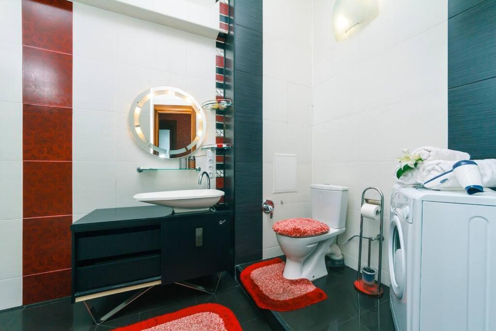 קייב Apartment With View On Inpedendence Square Khreshchatyk מראה חיצוני תמונה